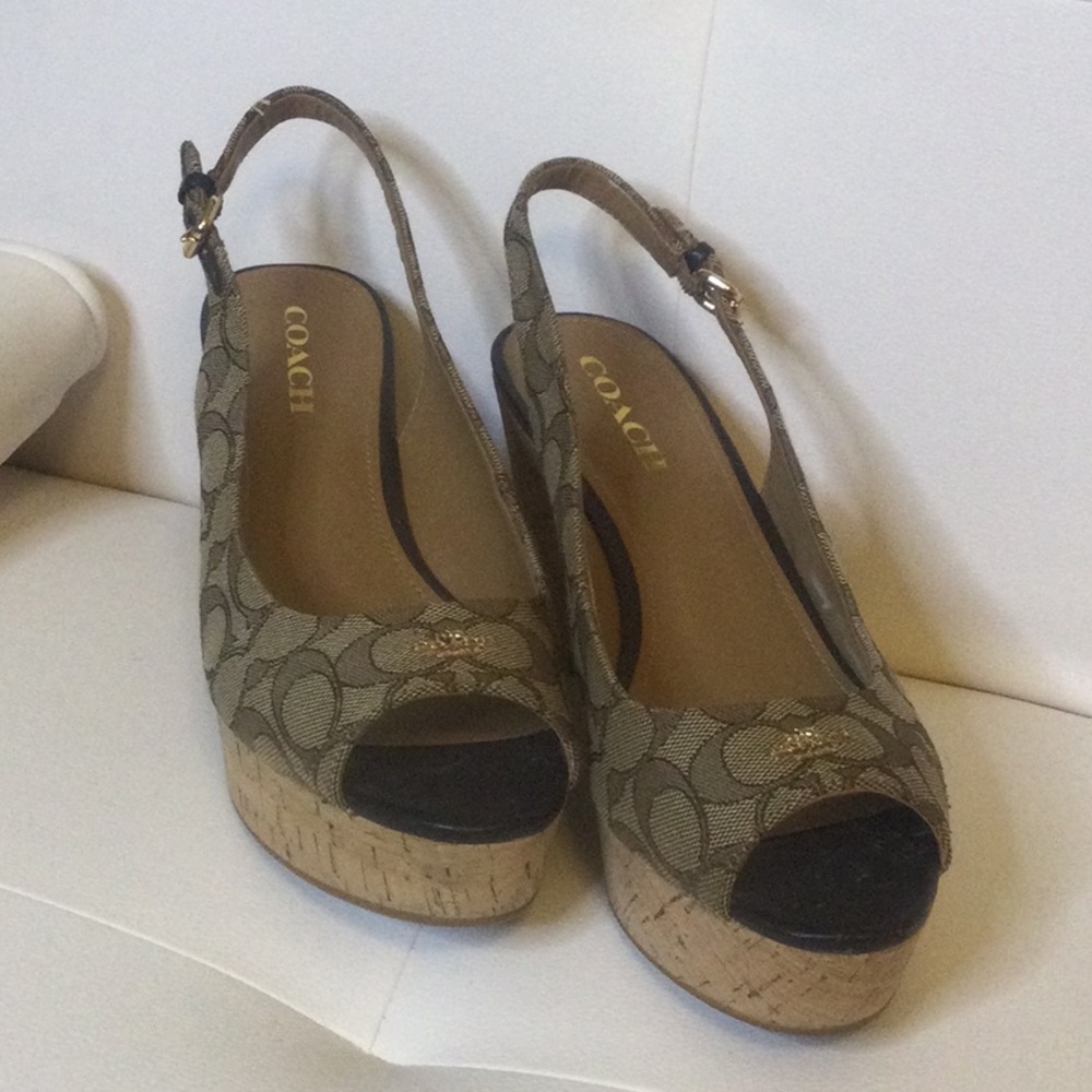 🌹HP🌹EUC Coach Logo Peep Toe Sling Wedges, 10B